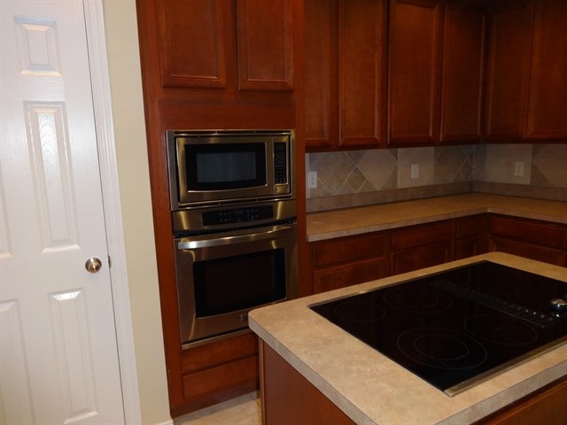 Photo - 408 Channel View Ct