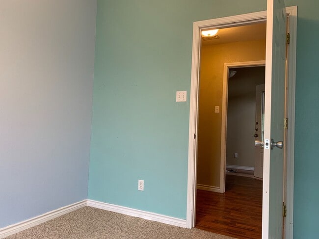 Photo - 8811 Laurel Ridge