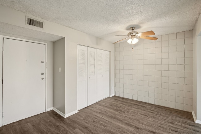 Flats at Wildwood