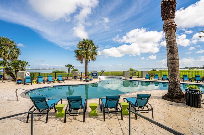 Baypoint Apartments