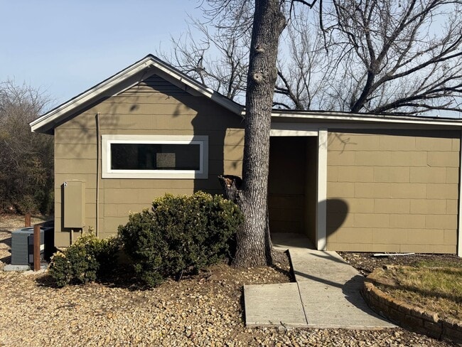 Building Photo - Purington5317 Unit 1