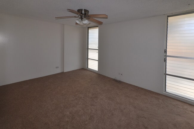 2222 Aloha Dr