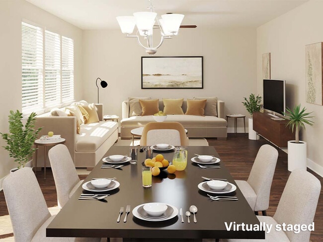 Photo - 1011 Island Pond Dr