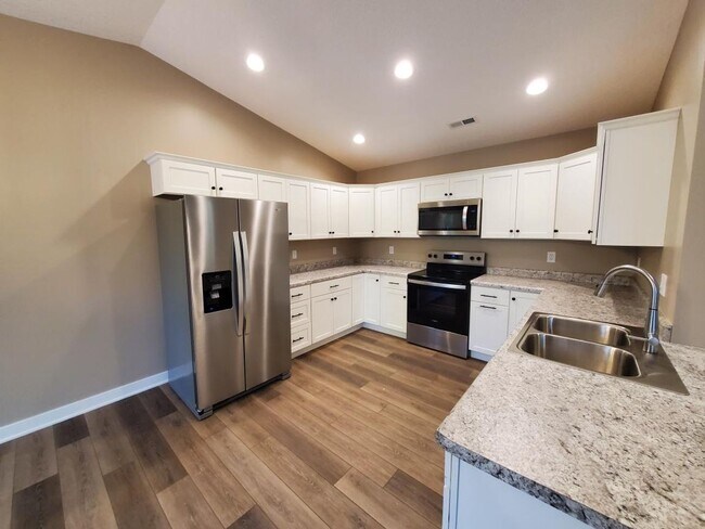 Photo - BRAND NEW CONSTRUCTION: 3 Bedroom 2 Full B...
