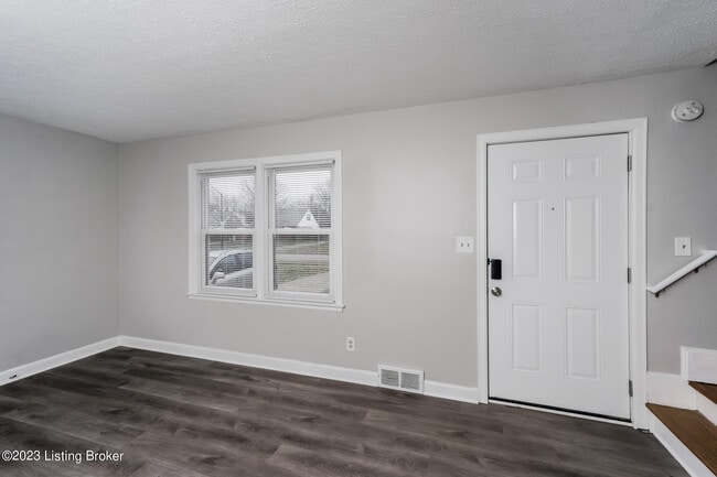 Photo - 2926 Yorkshire Blvd Casa