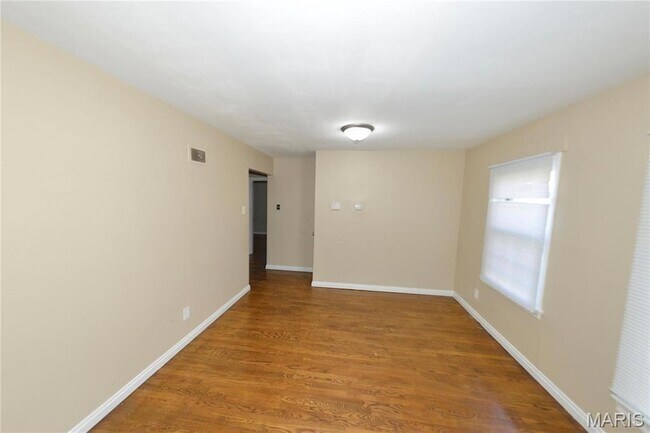 Photo - 6127 Shillington Dr