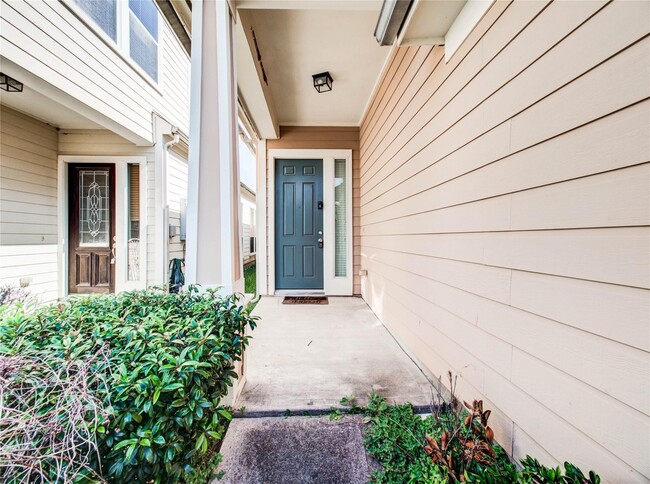 Photo - 14926 Tuttle Point Dr