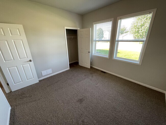 Photo - 2240 Northfield Ln