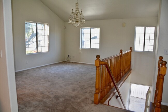 Photo - 548 N Windsor Blvd Unit 548