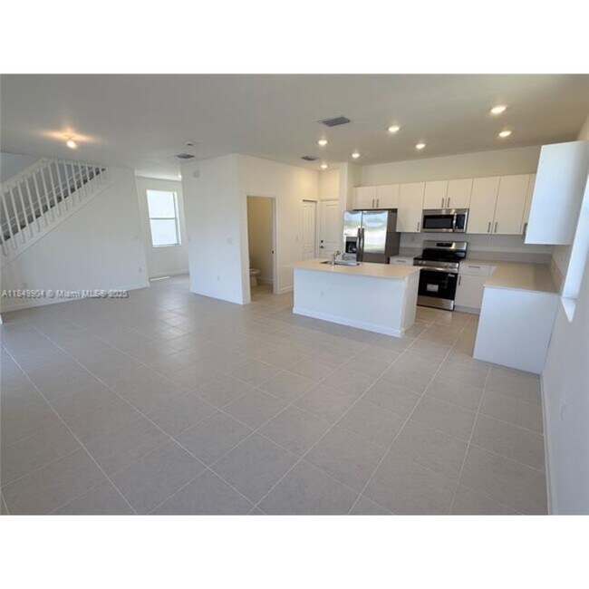 Photo - 2539 SE 26th Rd