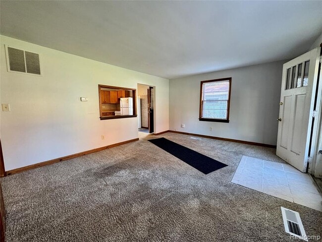 Photo - 834 E Cross St