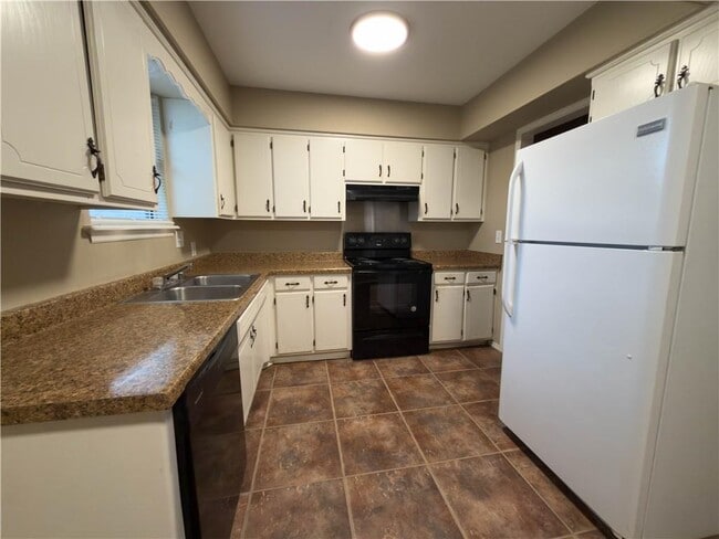 Photo - 806 N 30th St