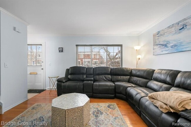 Photo - 4811 Mansfield Ave