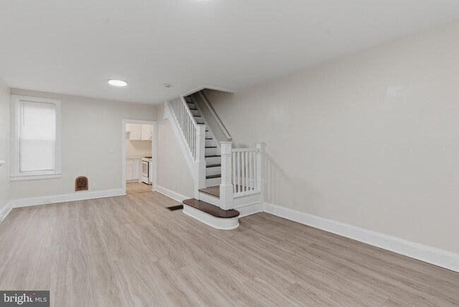 Photo - 1611 Dounton St