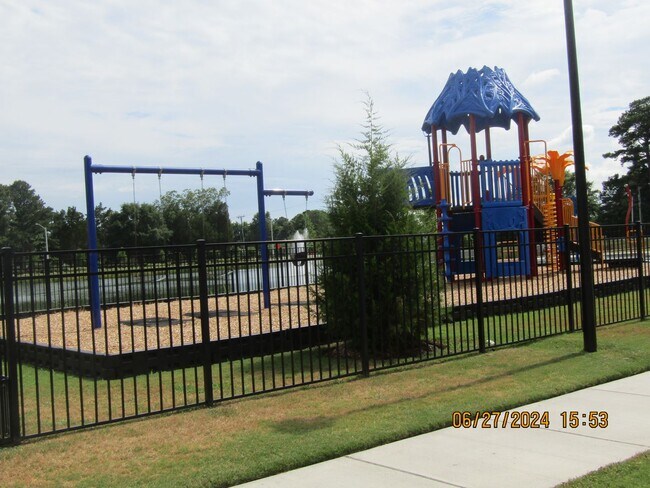 Photo - Cardinal Meadows