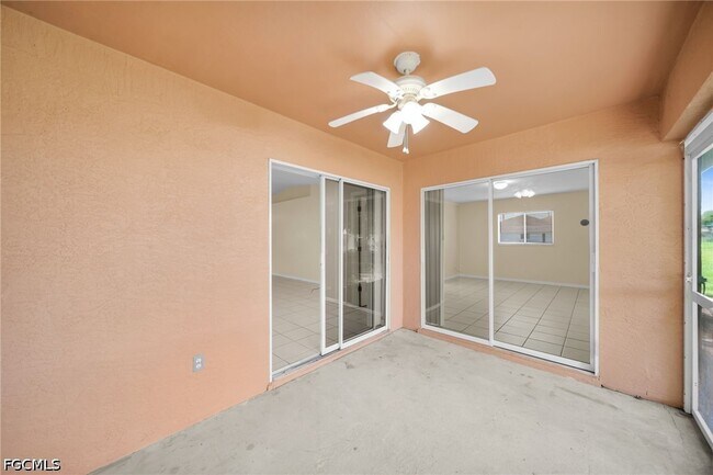Building Photo - 3738 Santa Barbara Blvd S