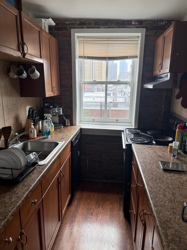 1838 Green St Unit 3