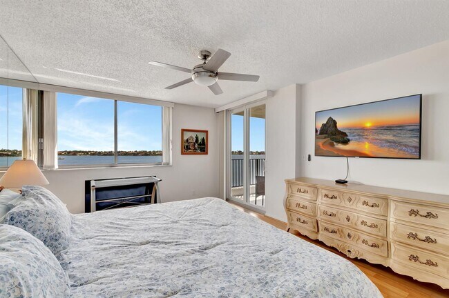 Photo - 8200 Lakeshore Dr Unidad 506