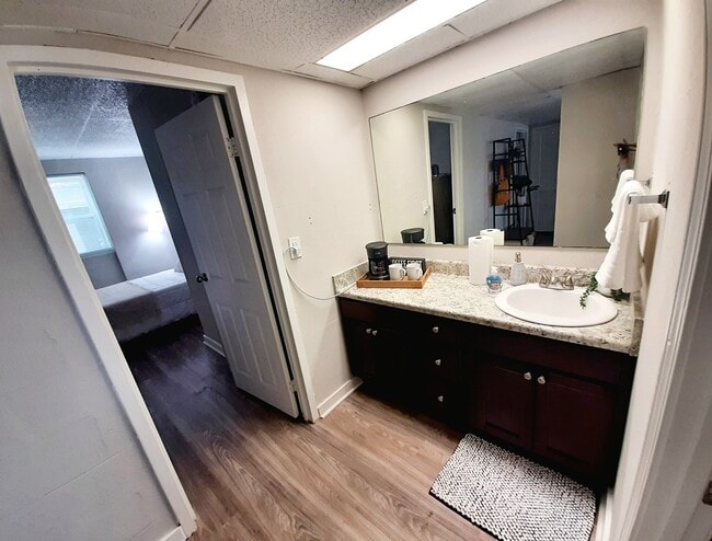 Tocador estilo Hollywood - The 902 Apts