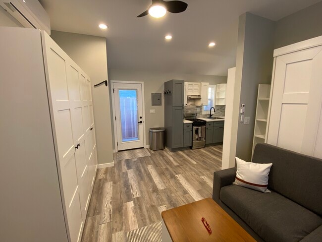 Building Photo - 6536 Tamarind St Unit ADU