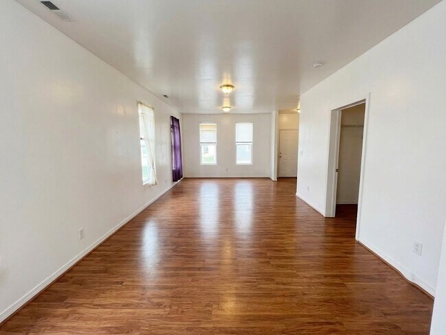 Photo - 148 W 66th St Unit 2