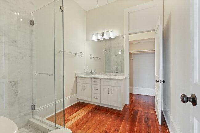 Photo - Constantinople Unit 1726