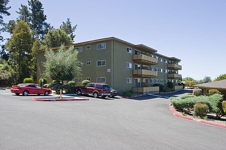 Building Photo - 22842 Vermont St