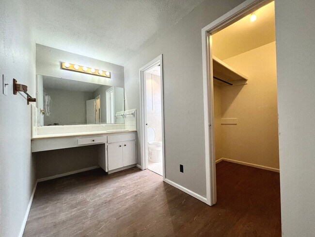 Photo - 11702 County Rd 6900 Unit B