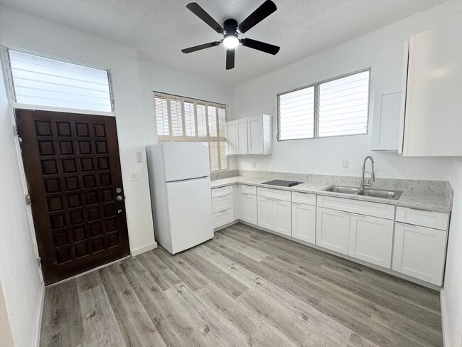 2/1 with parking near Downtown! Move in re... - 2/1 with parking near Downtown! Move in re... Casa