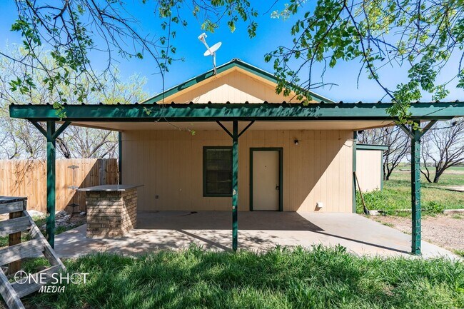 542 McCartney Ln