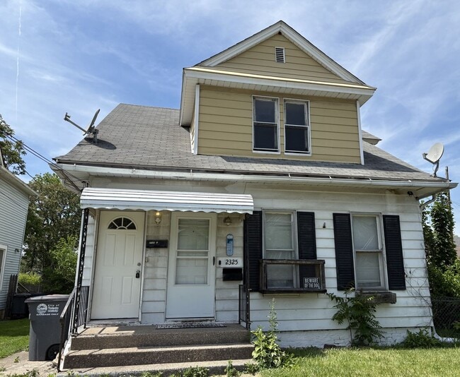 Building Photo - 2325 N Erie St Unit Upper
