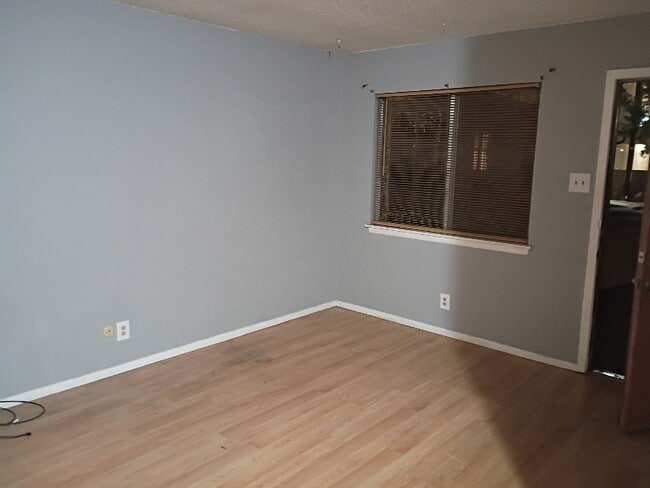 Photo - 515 Valencia Dr SE Unit 2