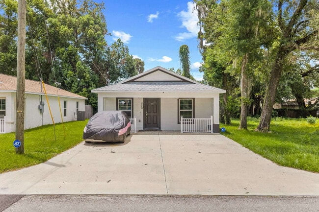 Building Photo - Charming 3BR 2BA near downtown Ocala!
