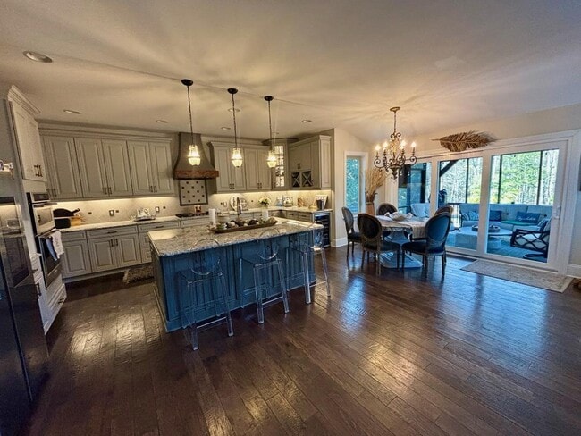 Photo - 5021 Flowering Peach Rd