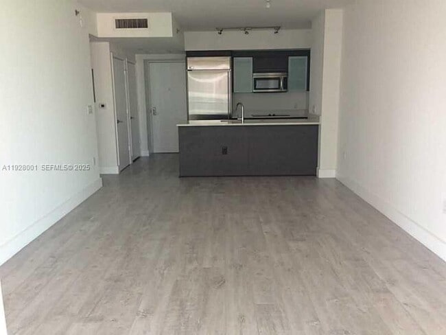 Photo - 500 Brickell Ave Unit 3004