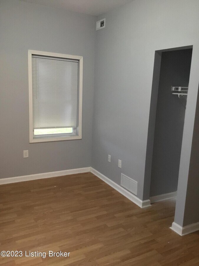 Photo - 952 S Floyd St Unit 101