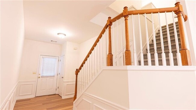 Photo - 2070 Hailston Dr NW