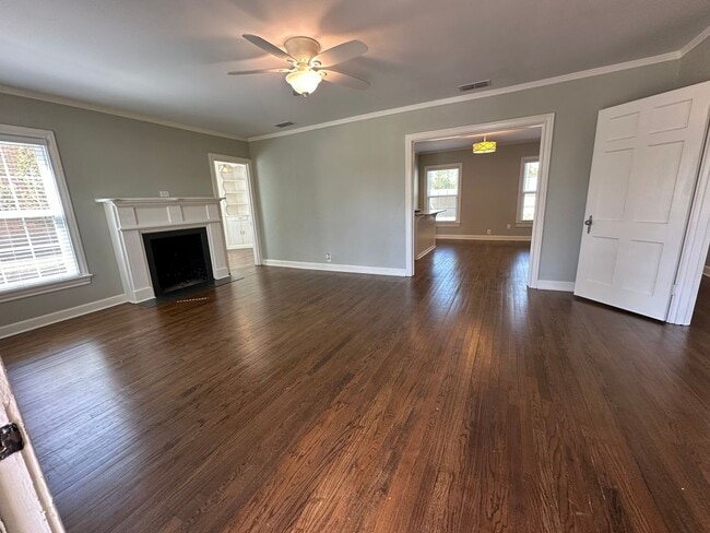 Photo - 514 E Charnwood St