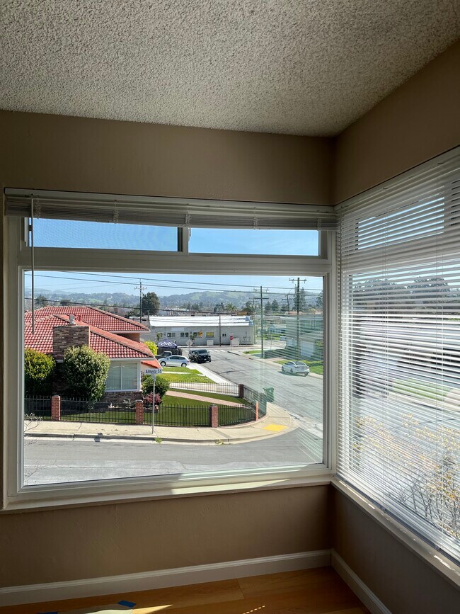 Photo - 20465 Almeda St