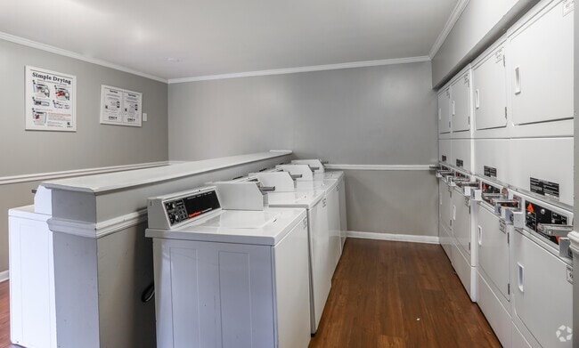 Photo - Woodcreek Apartments