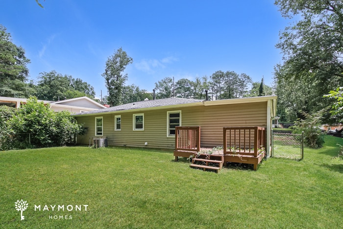 Photo - 1044 Valley View Rd SE