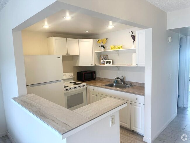 Building Photo - 299 Camden Dr Unit M Rental