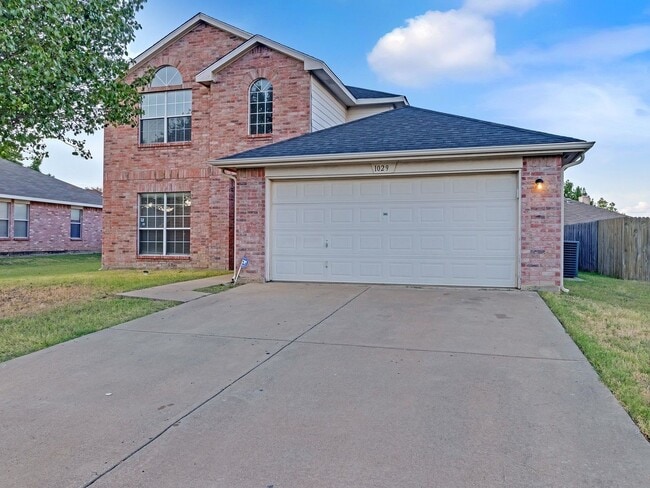 Photo - 1029 Magnolia Ln