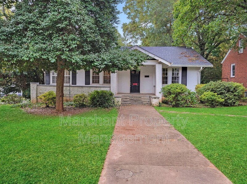 Photo - 101 W. Mountainview Avenue