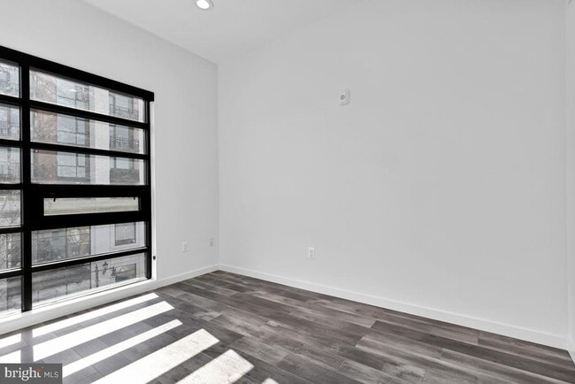 Photo - 506 H St NE Unit 401