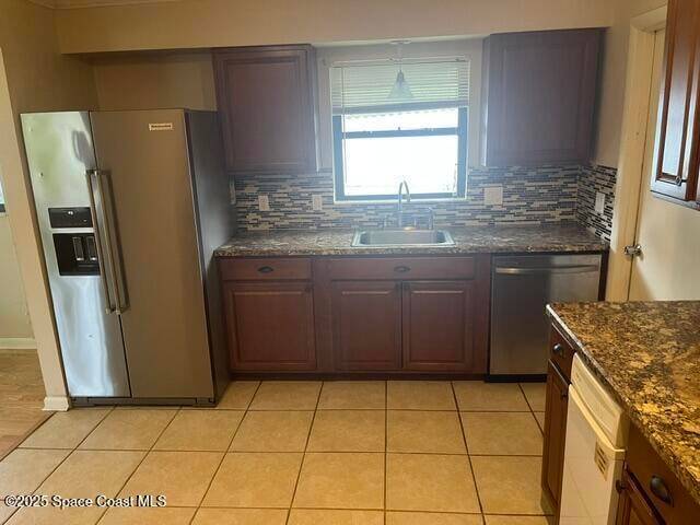Photo - 978 Nagle Dr