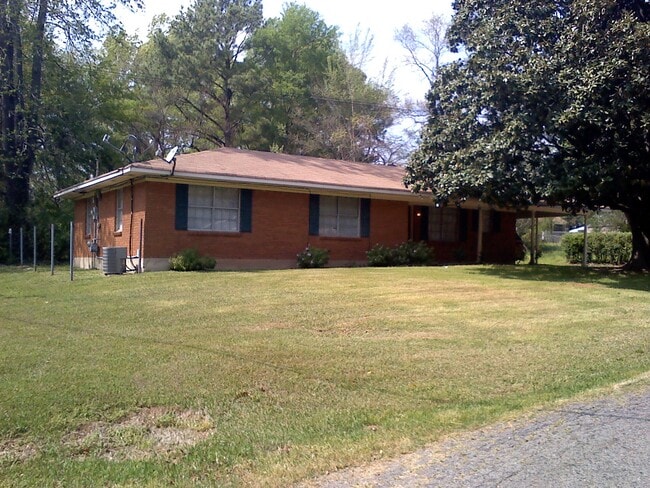 Photo - 3914 Lillian St