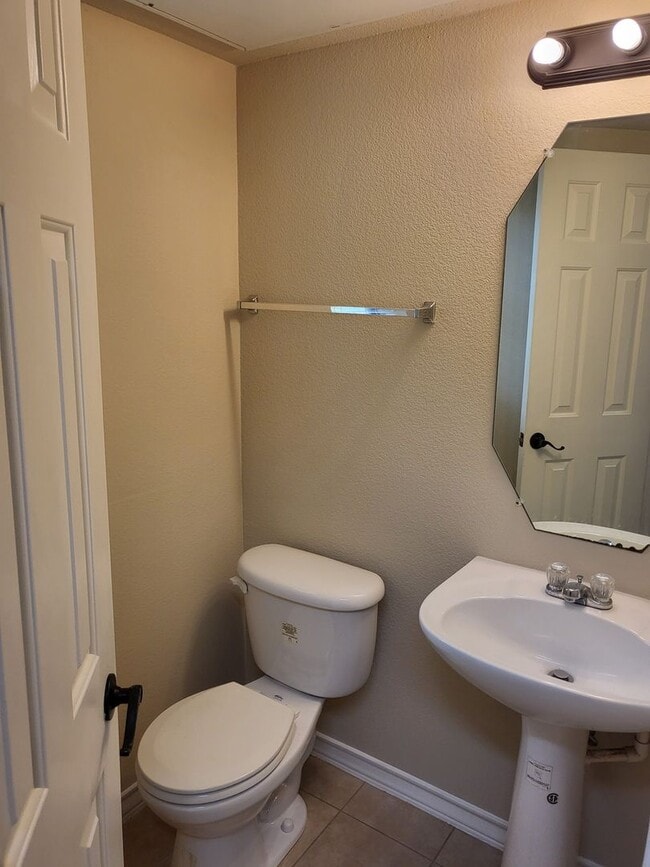 Photo - 126 E Nemo St