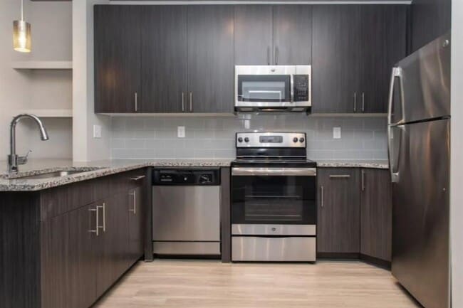 Photo - 185 Cliftwood Dr NE Unit 335
