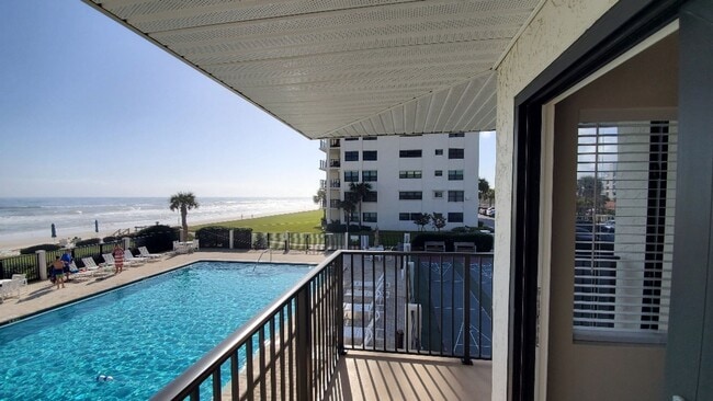 Photo - Oceanfront Poolside 2/2 Condo Unidad 200